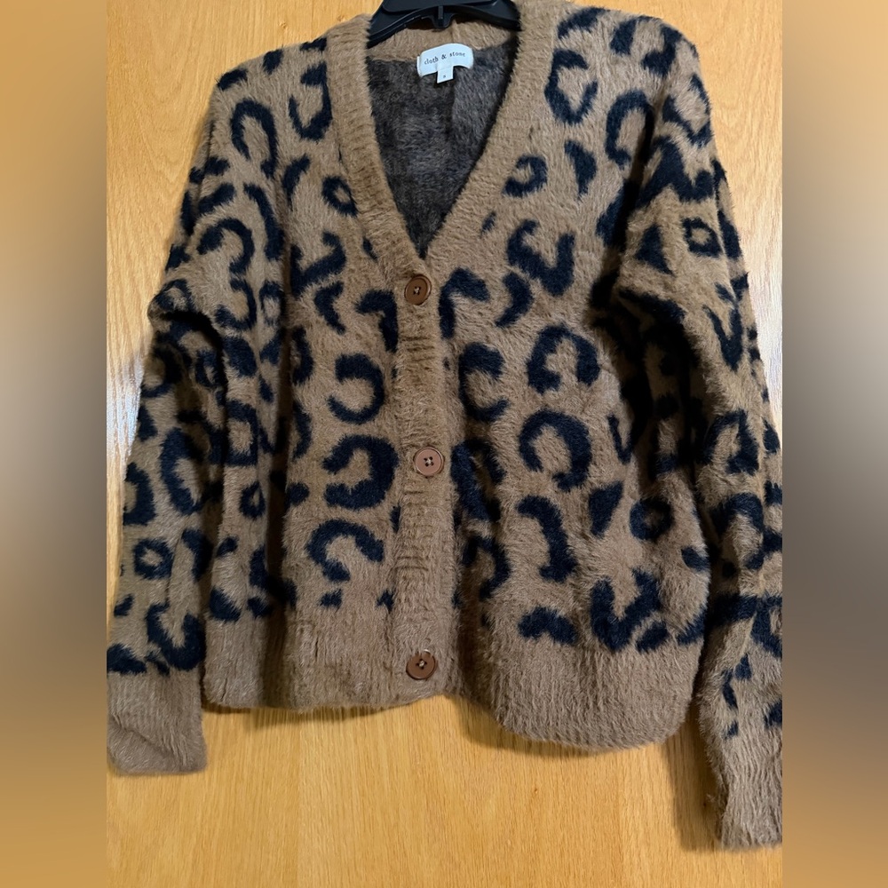 Cloth & Stone Tan and Black Leopard Cardigan